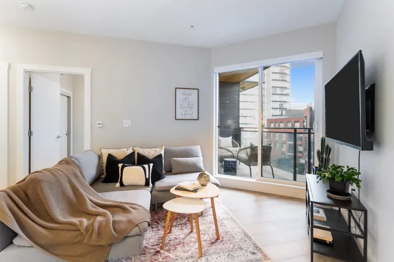 513 3588 SAWMILL CRESCENT - photo 1 of 25