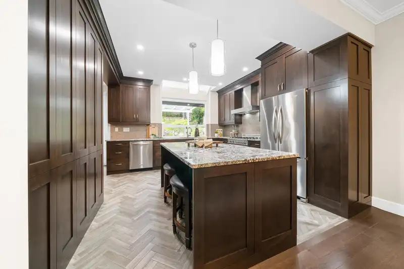 1818 CAMELBACK COURT - photo 3 of 38