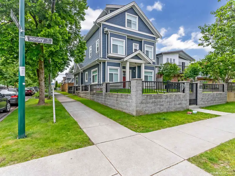 5113 FAIRMONT STREET - photo 3 of 39