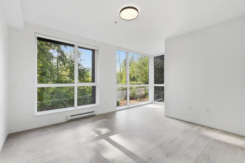 517 19577 65B AVENUE - photo 3 of 25