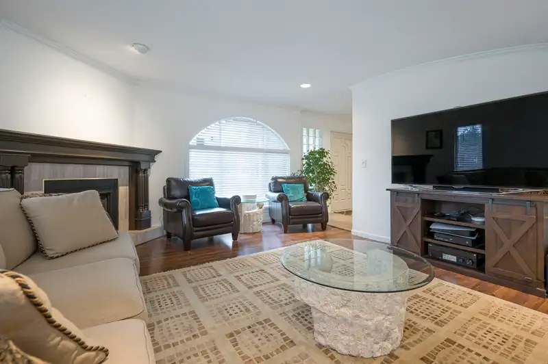 5788 126 STREET - photo 3 of 34