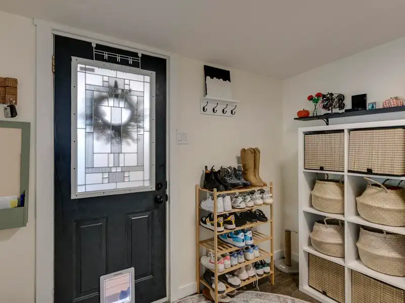 4 39768 GOVERNMENT ROAD - photo 4 of 26