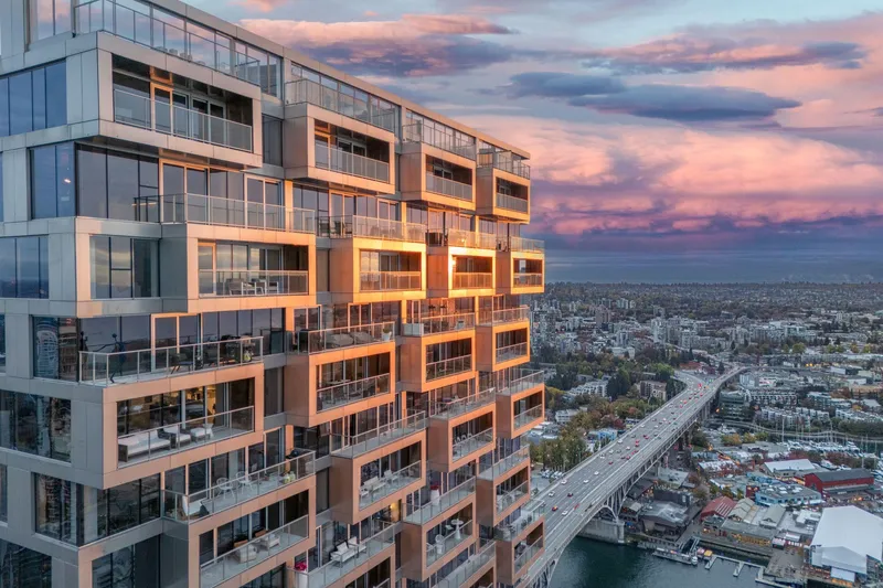 5702 1480 HOWE STREET - photo 2 of 25