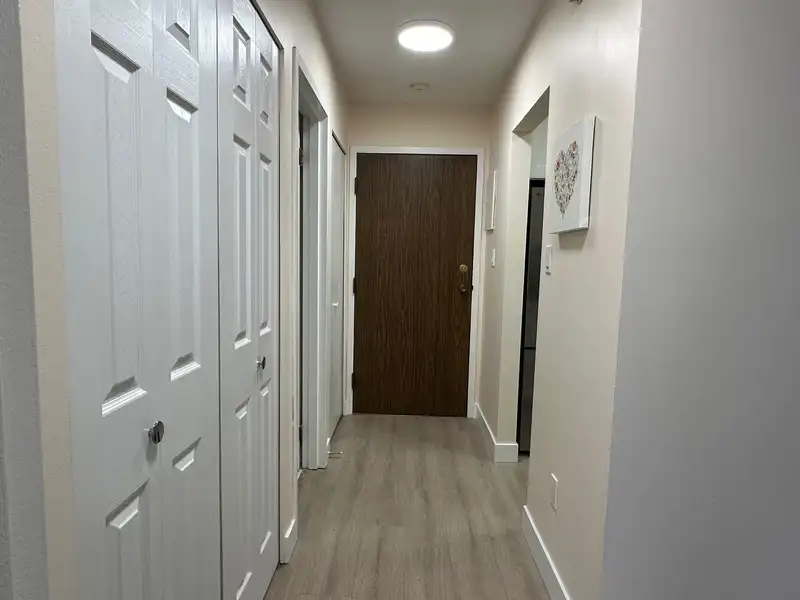401 4941 LOUGHEED HIGHWAY - photo 3 of 25
