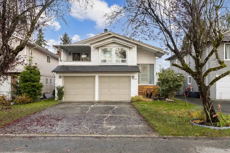 11646 WARESLEY STREET - photo 1 of 31