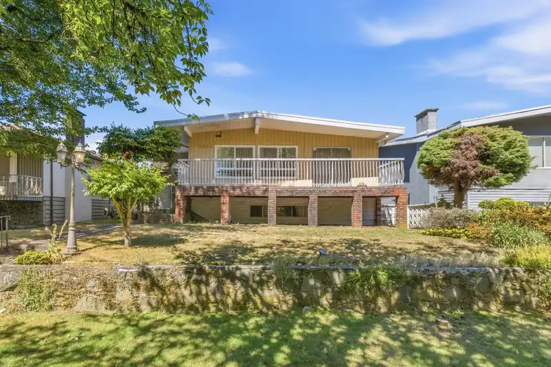 3055 ROSEMONT DRIVE - photo 1 of 22