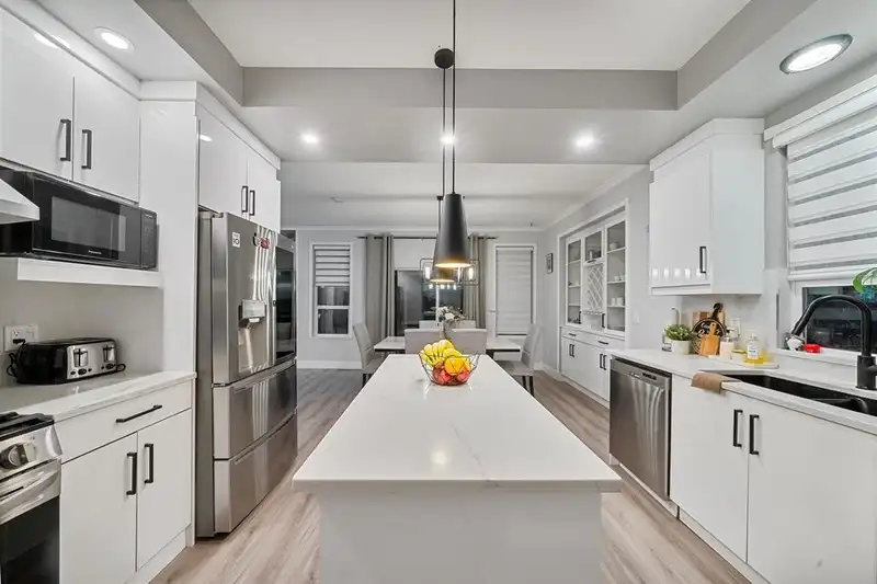 19461 62 AVENUE - photo 1 of 13
