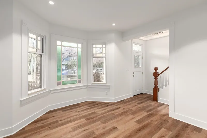 795 KEEFER STREET - photo 4 of 25