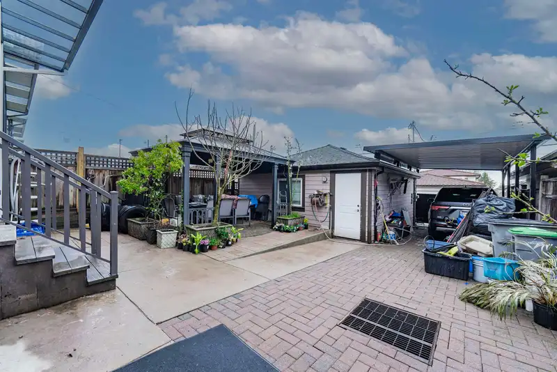 136 E 59TH AVENUE - photo 3 of 40
