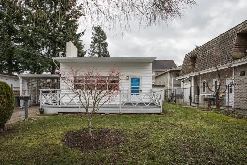 2996 MCBRIDE AVENUE - photo 2 of 32