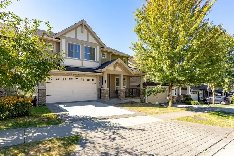 3406 DERBYSHIRE AVENUE - photo 2 of 40