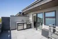 300 2432 HAYWOOD AVENUE - thumbnail 19