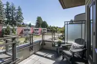 300 2432 HAYWOOD AVENUE - thumbnail 10