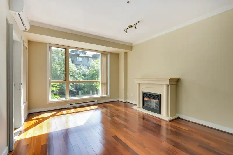 203 2628 MAPLE STREET - photo 4 of 35