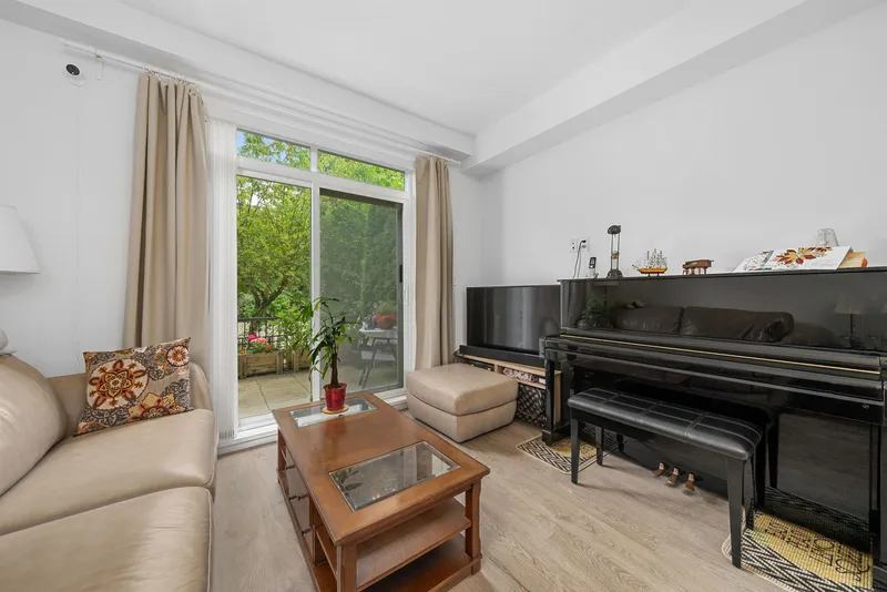 119 7250 18TH AVENUE - photo 2 of 24