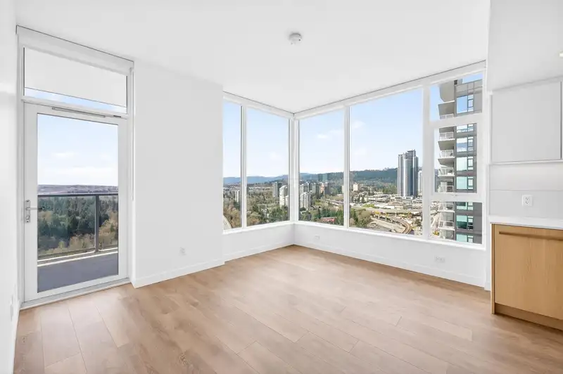 2804 308 ALDERSON AVENUE - photo 1 of 13