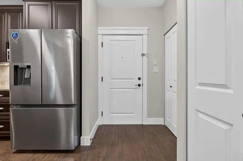107 19530 65 AVENUE - photo 3 of 25