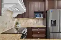 107 19530 65 AVENUE - thumbnail 9