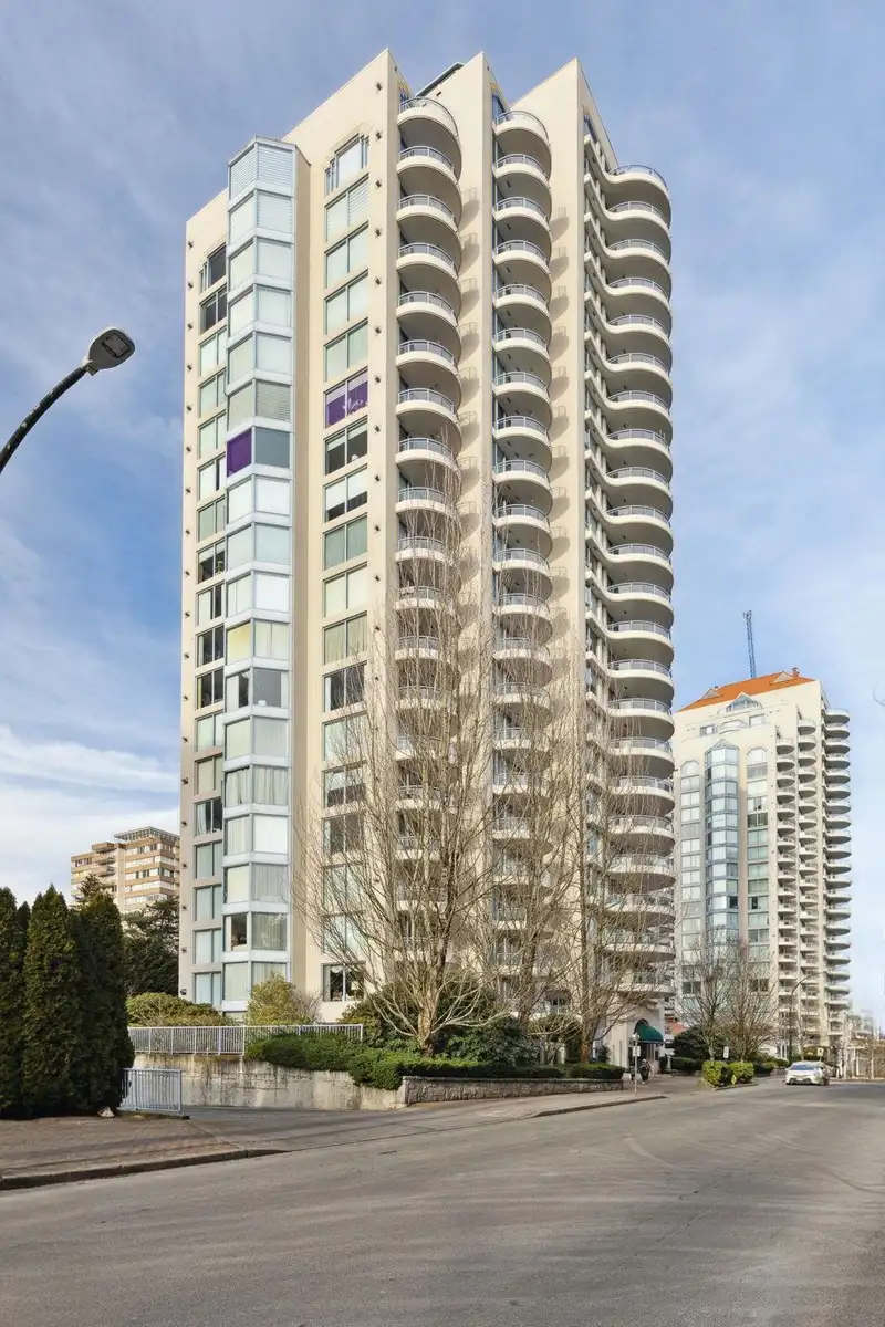 701 739 PRINCESS STREET - photo 1 of 34