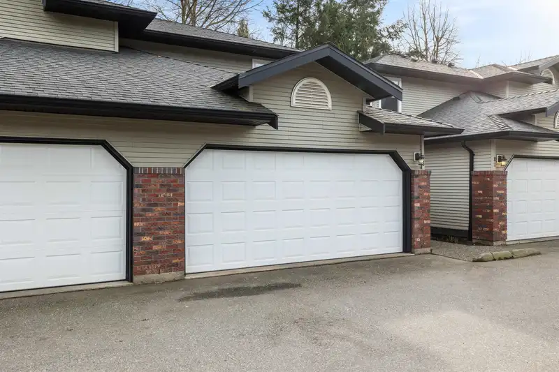 86 36060 OLD YALE ROAD - photo 4 of 39