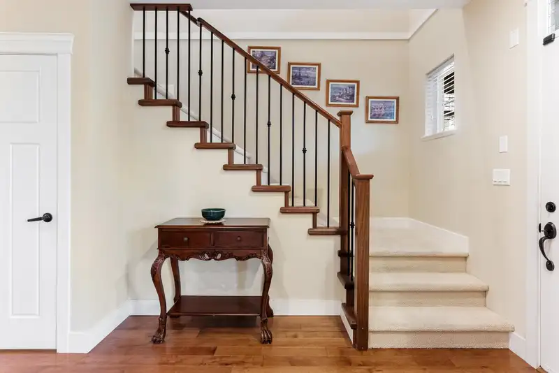 7330 194 STREET - photo 2 of 32