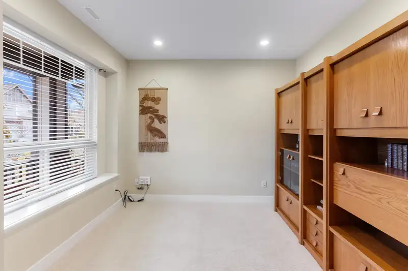 7330 194 STREET - photo 3 of 32