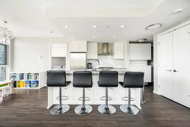 1305 520 COMO LAKE AVENUE - photo 4 of 26