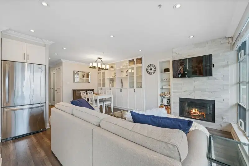 203 2287 W 3RD AVENUE - photo 2 of 33