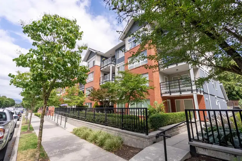 308 2268 SHAUGHNESSY STREET - photo 1 of 22