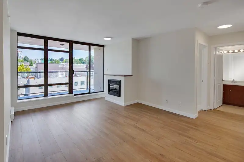 1101 610 VICTORIA STREET - photo 2 of 39