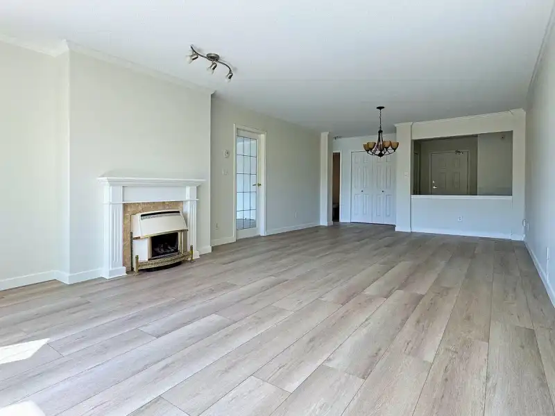 118 20600 53A AVENUE - photo 3 of 23