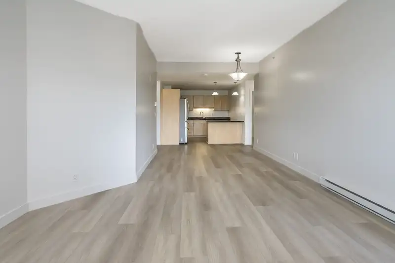 306 19774 56 AVENUE - photo 4 of 30