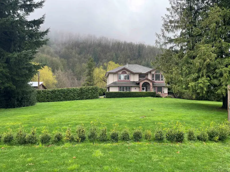 43462 LUMSDEN ROAD - photo 2 of 25