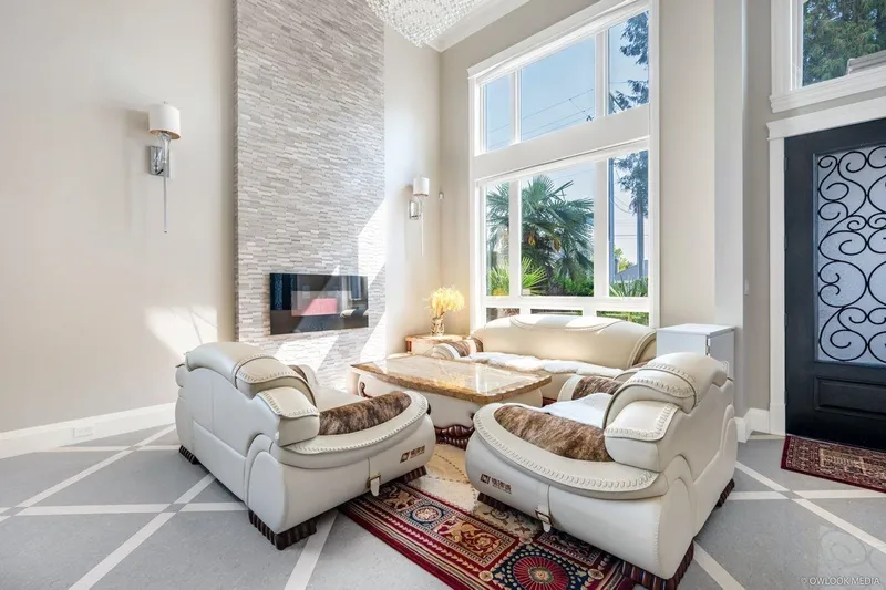 6571 LYNAS LANE - photo 3 of 25