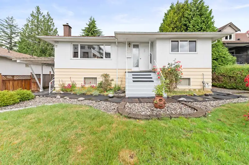 627 HARRISON AVENUE - photo 1 of 32