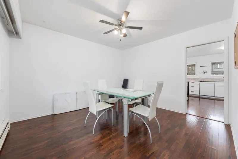 38850 BUCKLEY AVENUE - photo 4 of 15