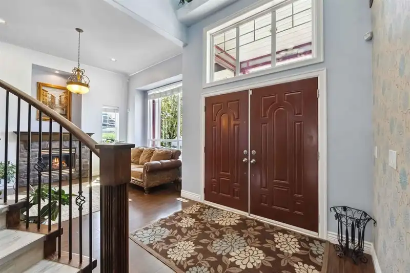 19785 72A AVENUE - photo 3 of 13