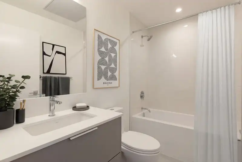 511 14257 103A AVENUE - photo 3 of 40