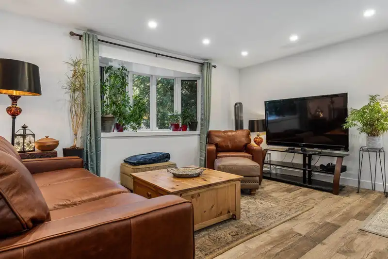 11571 284 STREET - photo 1 of 34