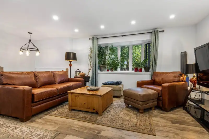 11571 284 STREET - photo 2 of 34