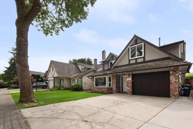 5280 TIFFANY PLACE - photo 2 of 40