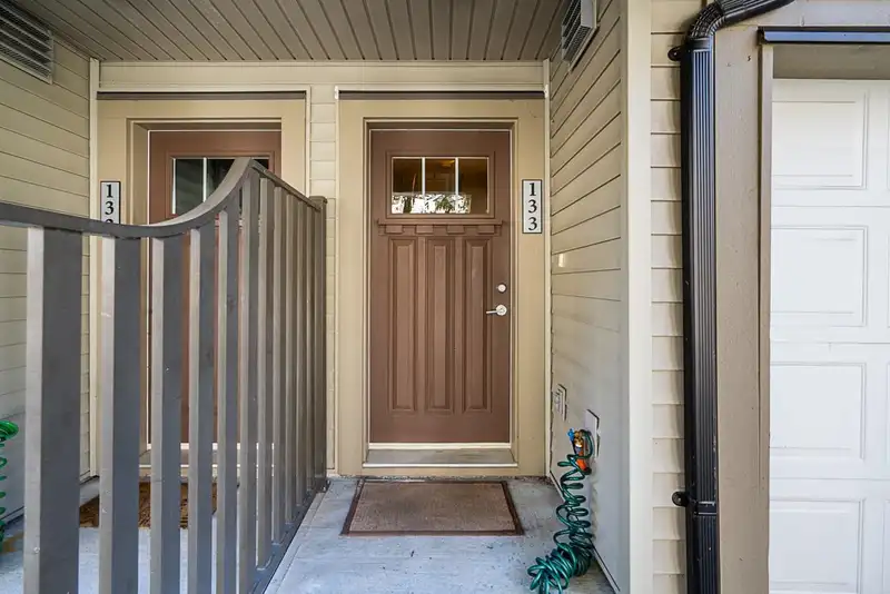 133 2501 161A STREET - photo 4 of 40