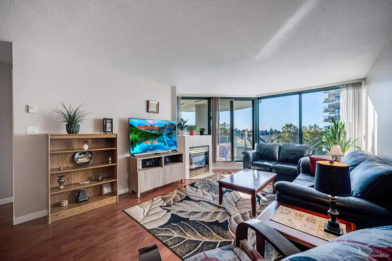 904 13383 108 AVENUE - photo 2 of 25