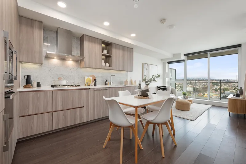 2105 433 SW MARINE DRIVE - photo 2 of 25