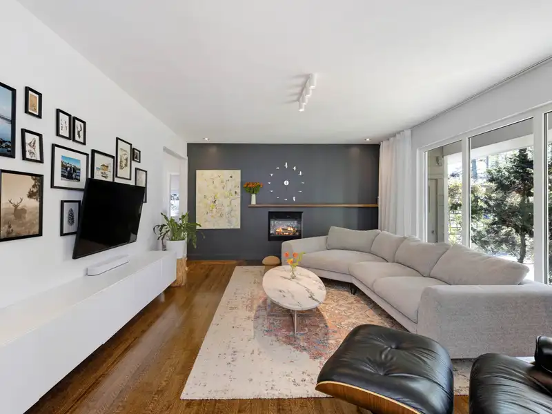 5273 8A AVENUE - photo 1 of 40
