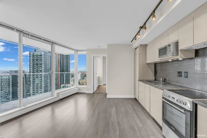 2203 488 SW MARINE DRIVE - photo 2 of 25