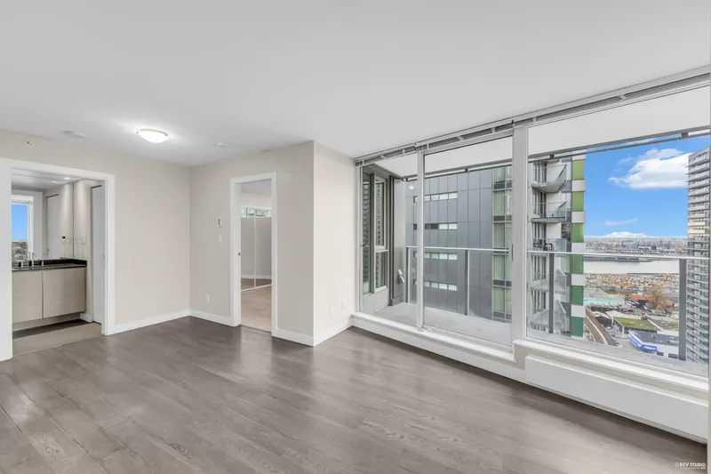 2203 488 SW MARINE DRIVE - photo 4 of 25