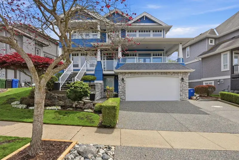 35812 WESTVIEW BOULEVARD - photo 1 of 40