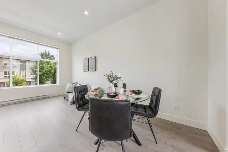 62 20849 78B AVENUE - photo 4 of 18