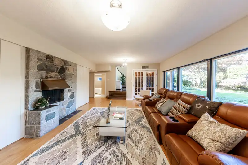 4393 PUGET DRIVE - photo 3 of 20